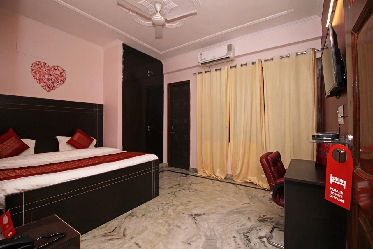 Oyo 9192 Hotel Raghav Residency Ноида Екстериор снимка