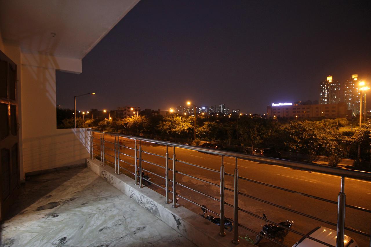 Oyo 9192 Hotel Raghav Residency Ноида Екстериор снимка