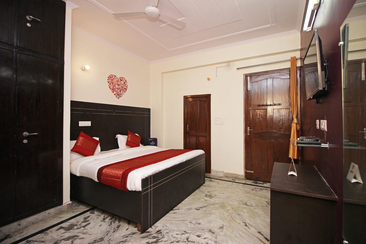 Oyo 9192 Hotel Raghav Residency Ноида Екстериор снимка