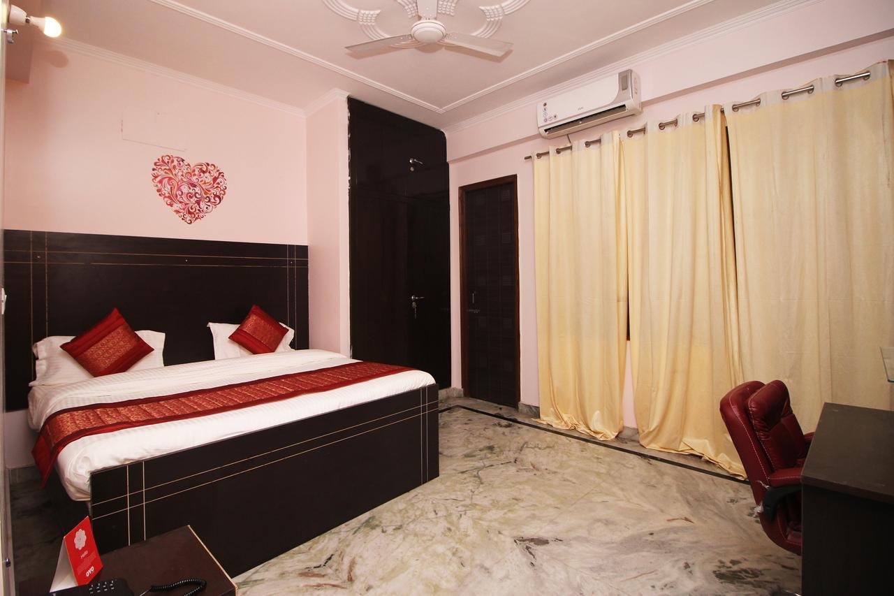 Oyo 9192 Hotel Raghav Residency Ноида Екстериор снимка